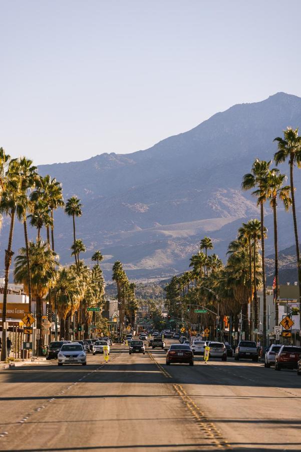 The V Powered By Sonder Hotel Palm Springs Exterior photo